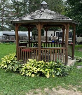 Seguin House | The Pines Cottage on the Lake