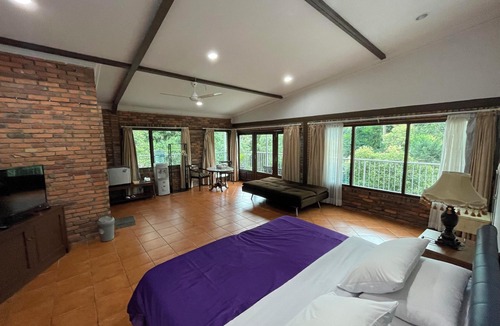 Ciloto Hotel | The Pinewood Lodge & Organic Farm