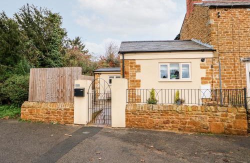 Wymondham House | The Pinfold