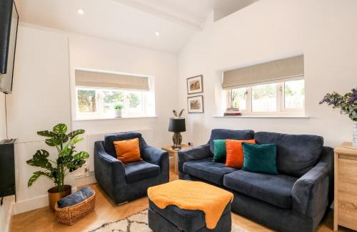 Wymondham House | The Pinfold