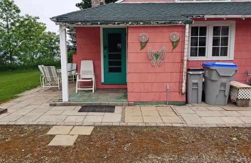 Bayfield Cottage | The Pink Cottage: Sunset Views