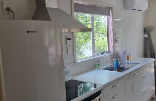 Tokoroa Cottage | The Pink House