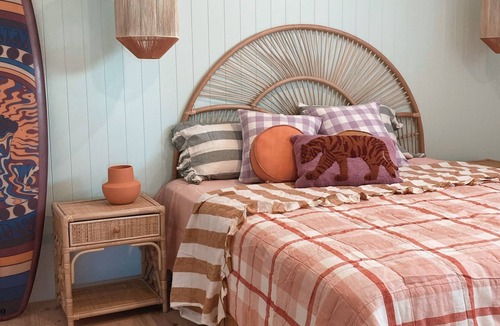 Lorne Cabin | The Pink Lodge 3 Bed