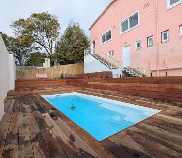 Lorne House | The Pink Lodge