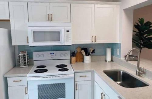 Oceanmarsh Subdivision Apartment | The Pink Pelican