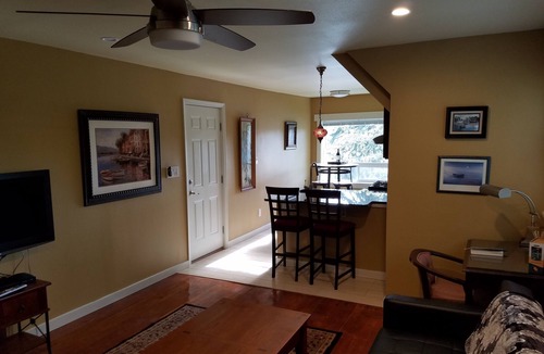 Lakewood Apartment | The Pinnacle - One bedroom waterfront