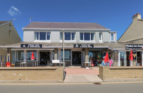 Amroth House | The Pirate