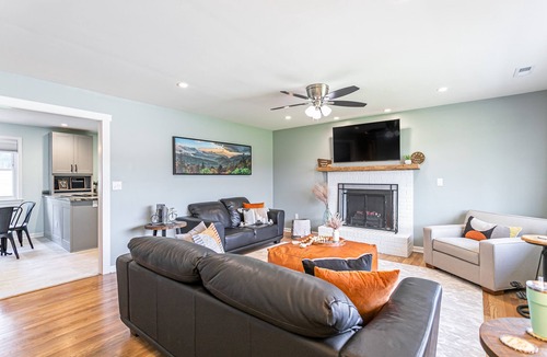 Pisgah Forest House | The Pisgah Portal is located 1 Mile from the Entrance of Pisgah National Forest!