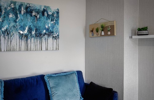 South Shore Apartment | The Place Apartment 6