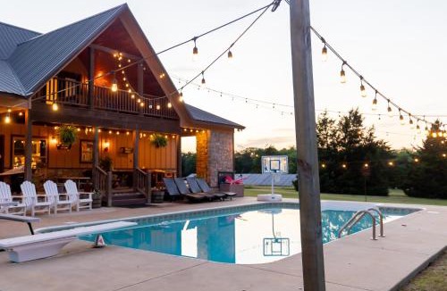 Sulphur Springs House | The Place