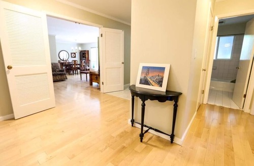 Moraga House | THE PLATFORMS CONDUCT PREVENTS US FROM HOSTING GUESTS - DO NOT BOOK