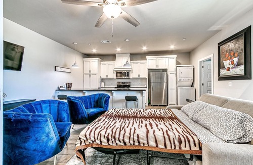 Corridor South Condo | The Plaza VIP Lodge 3 Bedroom Condo #H5