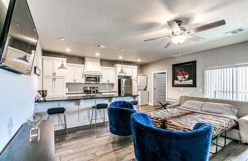 Corridor South Condo | The Plaza VIP Lodge 3 Bedroom Condo #H5