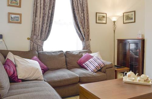 Bampton House | The Plough