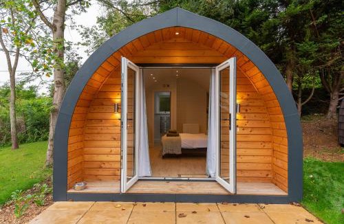 South Leigh Apartment | The Plough Inn Cabins