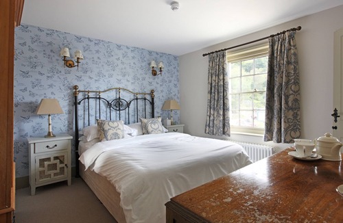 Capel Hotel | The Plough Inn