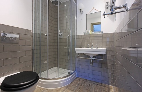 Capel Hotel | The Plough Inn