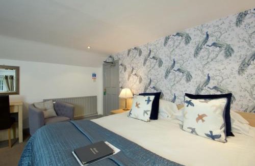 Hathersage Hotel | The Plough Inn