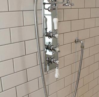 Kelmscott Hotel | The Plough Inn