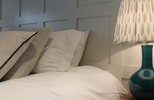 Kelmscott Hotel | The Plough Inn