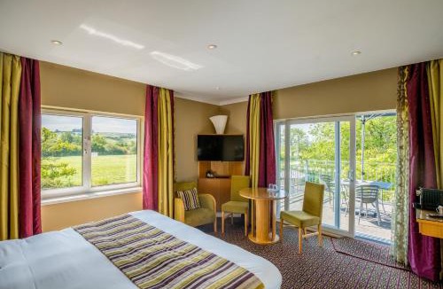 Pentrefelin Hotel | The Plough Inn