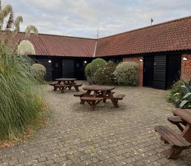 Beccles Hotel | The Plough Inn