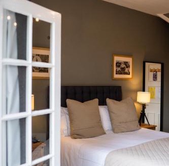 Itchen Abbas Hotel | The Plough Itchen Abbas