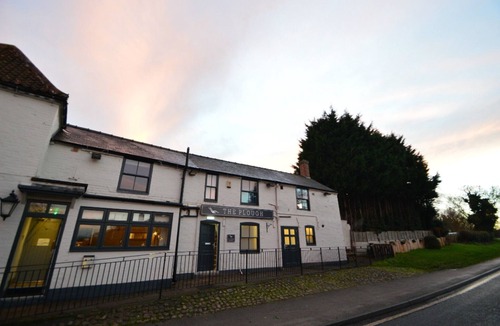 Newark Apartment | The Plough Retreat - Studios