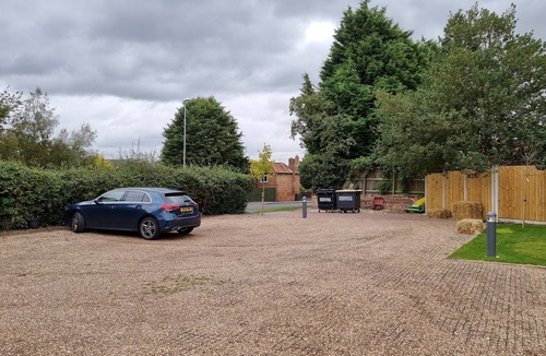 Newark Apartment | The Plough Retreat - Studios