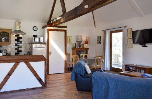 Compton House | The Plough Shed- 24493