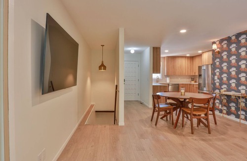 El Dorado House | The Plover Home. Newly remodeled for comfort & peace! 3B. 2 kings + 1 double.