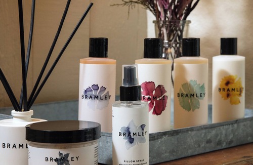 Mitchell Hotel | The Plume of Feathers