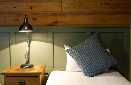 South Warnborough Hotel | The Poacher Inn