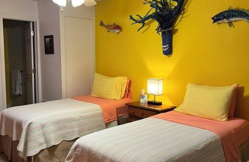 Port O Connor Hotel | The Poco Loco Lodge