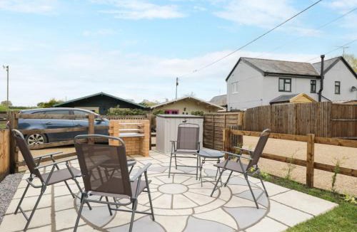 Bushton House | The Poddy