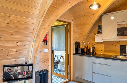 Shoscombe Ski Chalet | The Pods