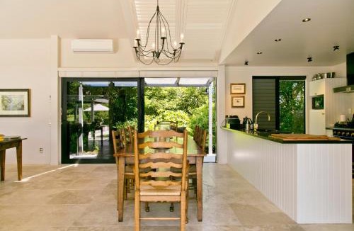 Acacia Bay Cabin | The Point Villas