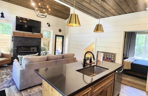 Eufaula House | The Pointe Guesthouse