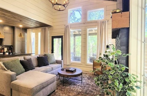 Eufaula House | The Pointe Guesthouse