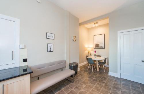 Merchiston Apartment | The Polwarth Apartment