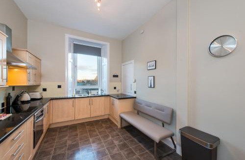 Merchiston Apartment | The Polwarth Apartment