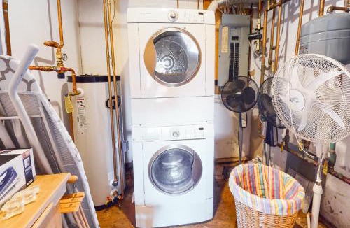 Plymouth House | The Pond House