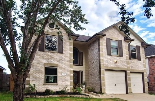 Clodine House | The Pond Housen
