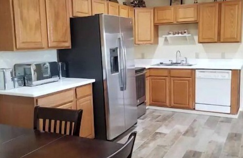 Pennington House | The Ponderosa- Group and Family gathering place