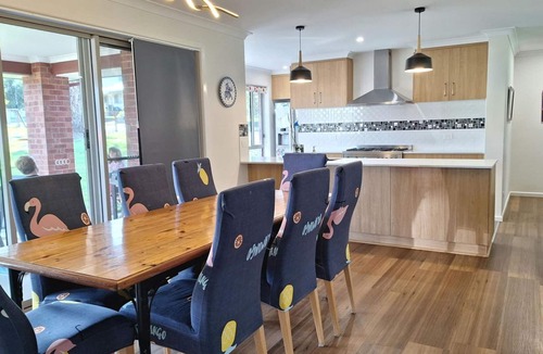 Eildon House | The Pool House at Lake Eildon