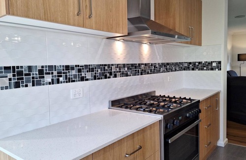 Eildon House | The Pool House at Lake Eildon