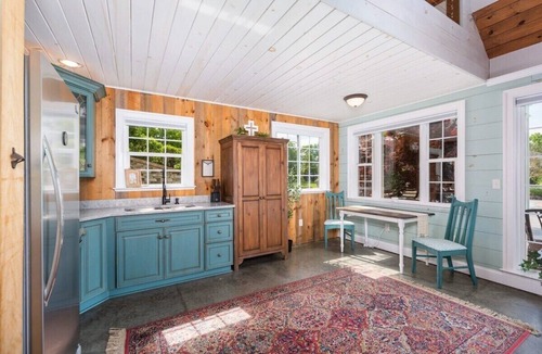 Swoope House | The Pool House: Mtn Views & 15 Mins to Downtown