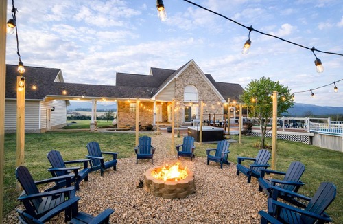 Luray House | The Pool is Open! Epic Views, Hot Tub, Arcade, Fire Pit, Movie Room, and more!