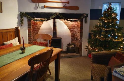 Upton upon Severn House | The Poop Deck