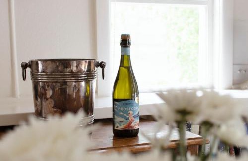 Guys Hill House | The Poplars Farm Stay